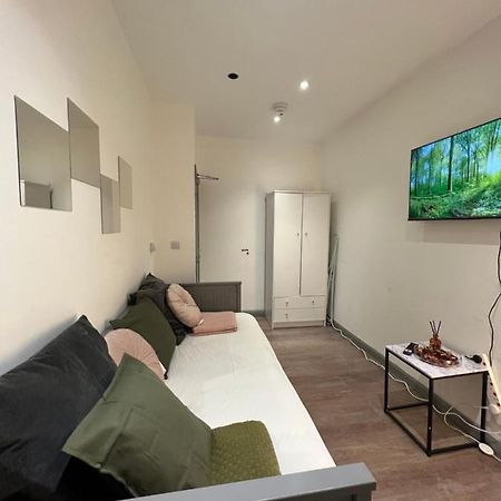 3 Bedroom Flat In King'S Cross, St Pancras'S. 2 Minutes To Euston. Лондон Екстер'єр фото