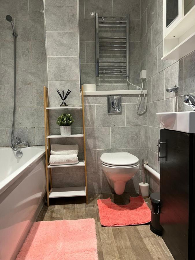 3 Bedroom Flat In King'S Cross, St Pancras'S. 2 Minutes To Euston. Лондон Екстер'єр фото